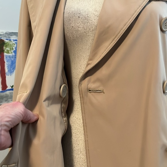 Norma Kamali Double Breasted Trench - Picture 9 of 16